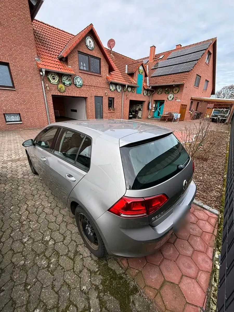 Gebraucht VW Golf VII 86 PS (63 kW) 2013 Silber Limousine