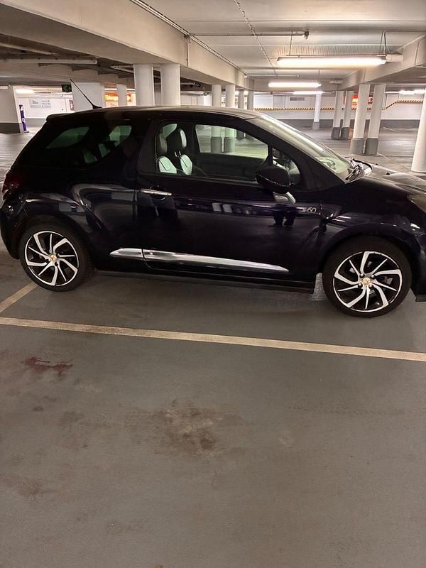 Gebraucht Citroën DS3 So Paris 110 PS (80 kW) 2015 Blau Kleinwagen