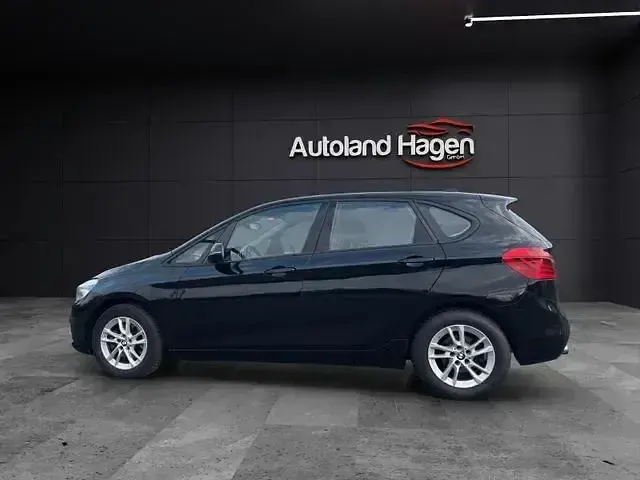 Gebraucht BMW 220 Active Tourer Sport Line 192 PS (141 kW) 2017 Schwarz Van / Kleinbus