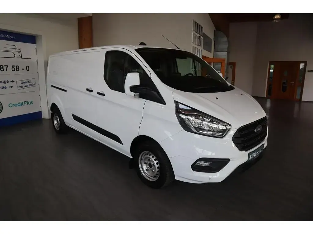 Gebraucht Ford Transit Custom 131 PS (96 kW) 2021 Frostweiß Limousine