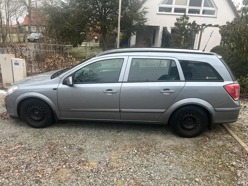 Gebraucht Opel Astra 140 PS (102 kW) 2006 Silber Kombi