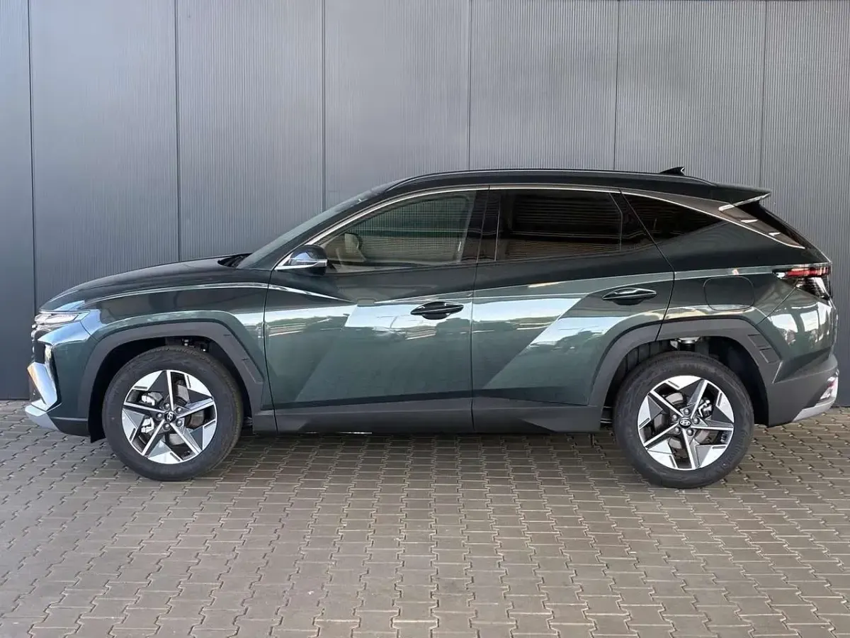 Neu Hyundai Tucson Comfort 150 PS (110 kW) 2026 Cypress green SUV