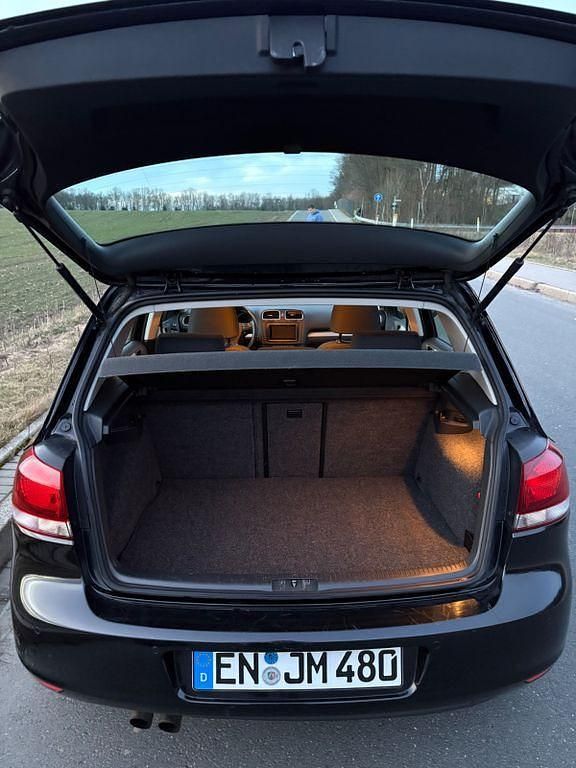 Gebraucht VW Golf VI Highline 122 PS (89 kW) 2011 Schwarz Kleinwagen