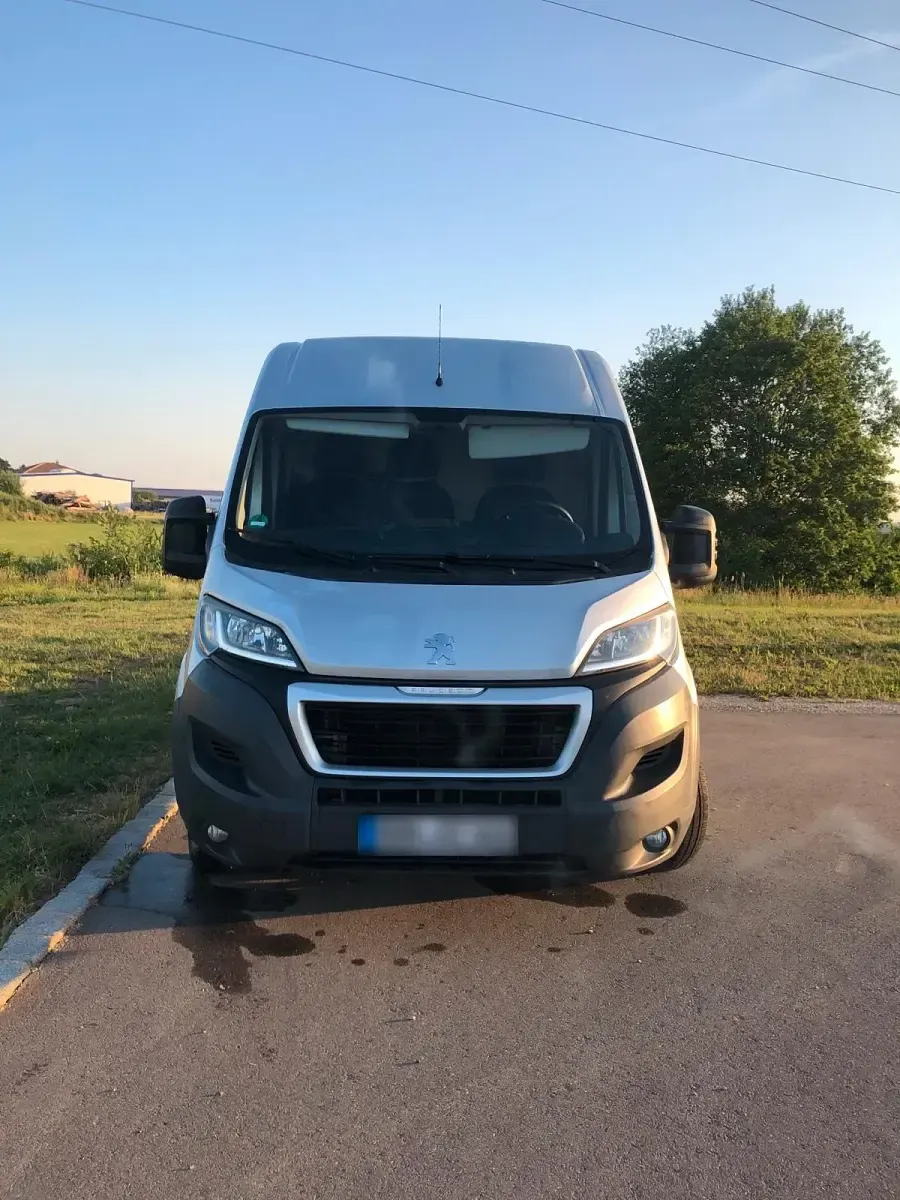 Gebraucht Peugeot Boxer 150 PS (110 kW) 2015 Silber Van