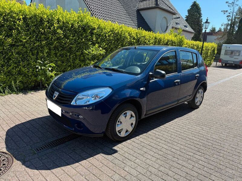 Blau Gebraucht 2009 Dacia Sandero Kleinwagen | 1.800 € (Guter Preis) - Bild 1/4