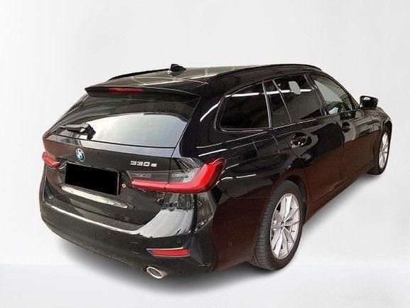Gebraucht BMW 330e Shadowline 252 PS (185 kW) 2021 Schwarz ii Kombi