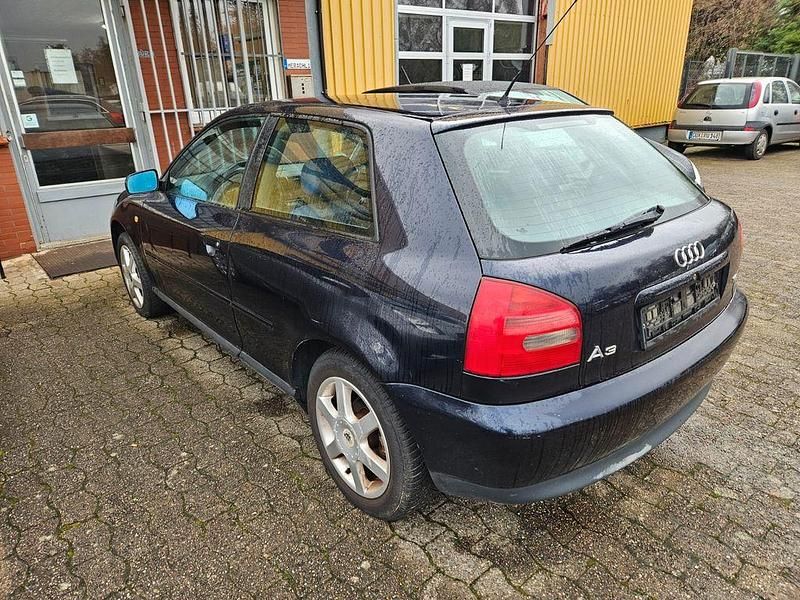 Usata Audi A3 101 CV (74 kW) 1998 Blu Utilitaria