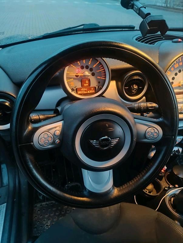 Usata Mini ONE 95 CV (69 kW) 2008 Nero Utilitaria