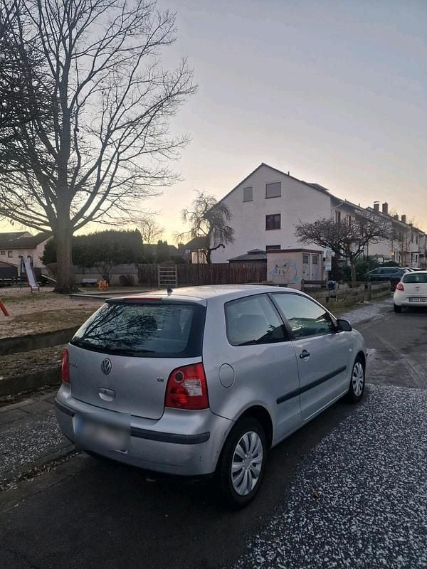 Gebraucht VW Polo 65 PS (47 kW) 2003 Grau Coupé