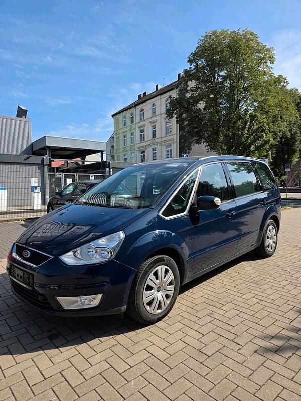 Blau Gebraucht 2009 Ford Galaxy Van / Kleinbus | 5.800 € (Fairer Preis) - Bild 1/4