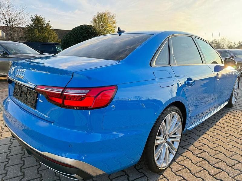 Gebraucht Audi A4 S-Line 136 PS (100 kW) 2021 Blau Limousine