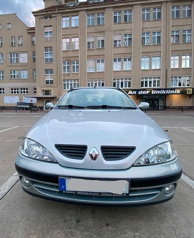 Gebraucht Renault Mégane II 107 PS (78 kW) 2002 Grau Limousine