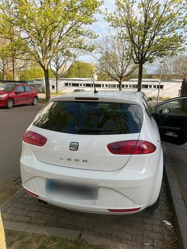 Usata Seat Leon 2012 Bianco Utilitaria