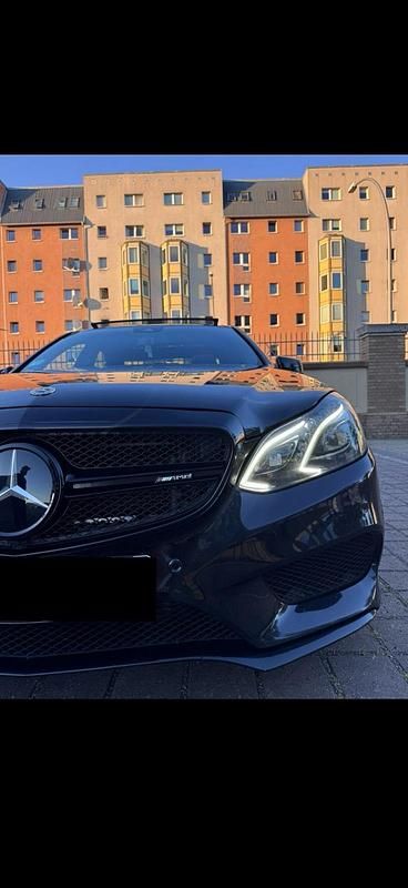 Gebraucht Mercedes E300 204 PS (150 kW) 2014 Schwarz Limousine