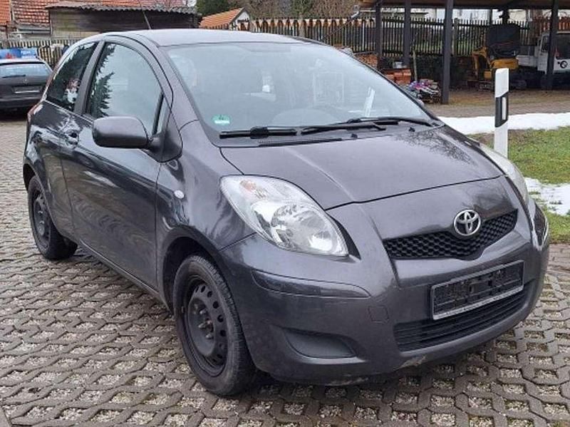 Gebraucht Toyota Yaris 69 PS (50 kW) 2009 Grau Limousine