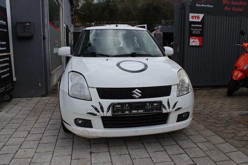 Weiß Gebraucht 2006 Suzuki Swift Kleinwagen | 599 € (Superpreis) - Bild 1/4