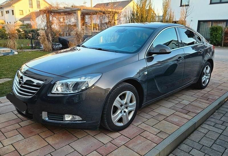 Gebraucht Opel Insignia Active 160 PS (117 kW) 2013 Grau Limousine