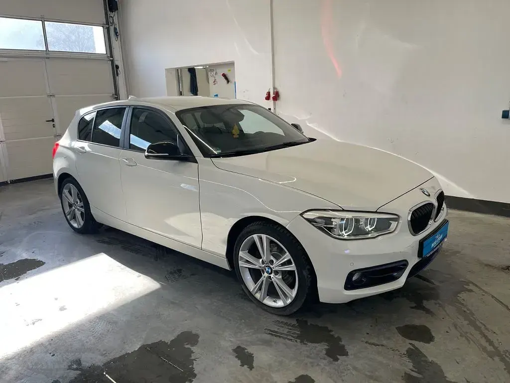 Gebraucht BMW 120 Sport Line 190 PS (139 kW) 2015 Weiß Kleinwagen