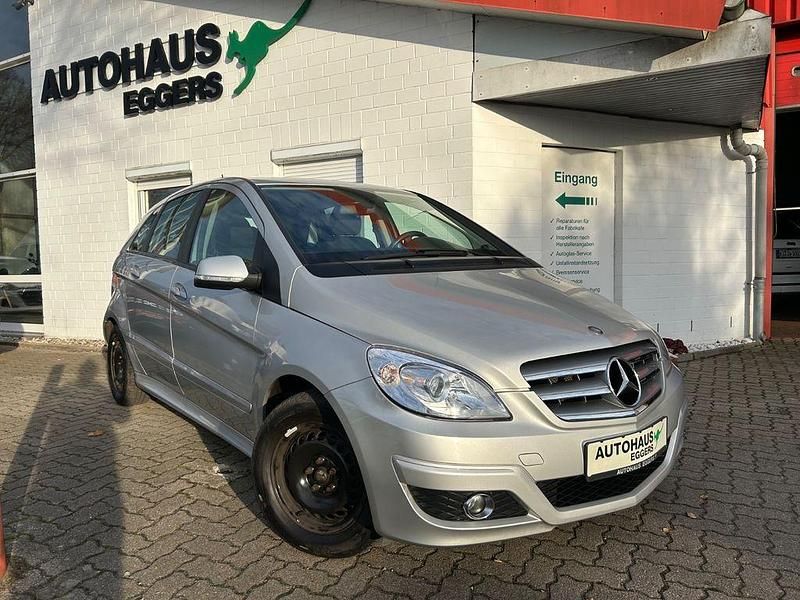 Silber Gebraucht 2009 Mercedes B170 Van / Kleinbus | 3.940 € (Guter Preis) - Bild 1/4