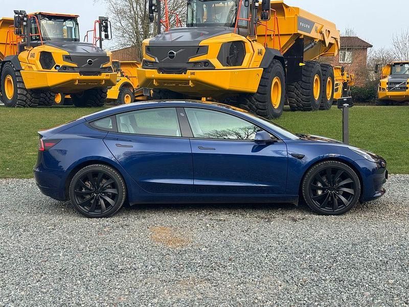 Gebraucht Tesla Model 3 Standard Range 208 kW (283 PS) 2022 Blau Limousine