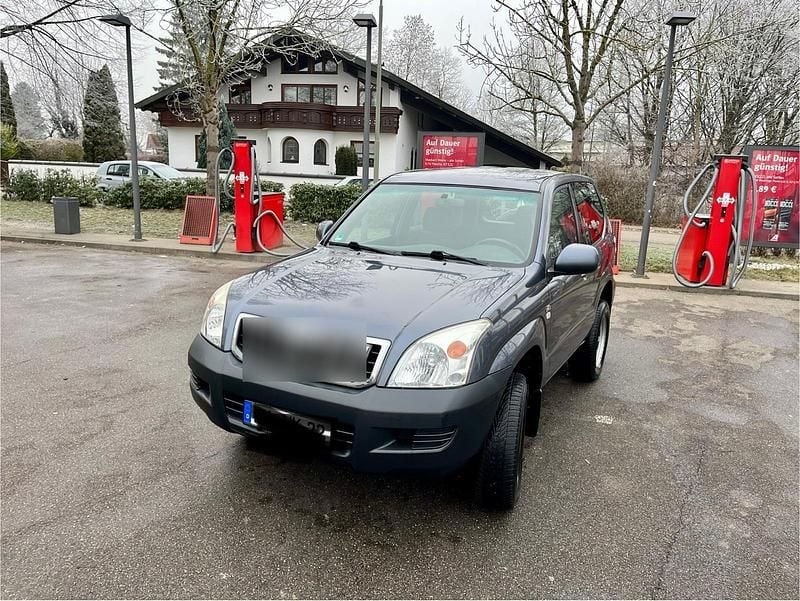 Grau Gebraucht 2005 Toyota Land Cruiser SUV | 9.990 € - Bild 1/4