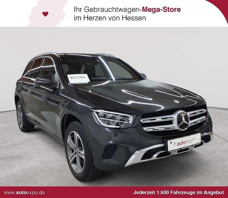 Grau Gebraucht 2022 Mercedes GLC200 Exclusive SUV | 32.989 € (Guter Preis) - Bild 1/4