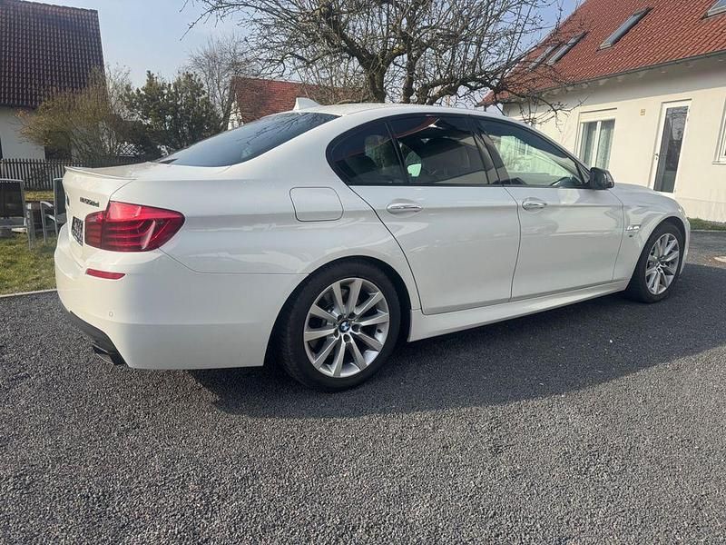 Gebraucht BMW M550 Performance 381 PS (280 kW) 2013 Weiß Limousine