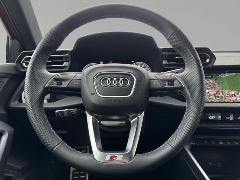 Gebraucht Audi A3 S-Line 150 PS (110 kW) 2024 Progressivrot metallic (metallic) Limousine