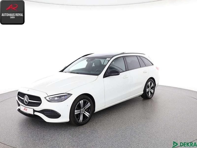 Polarweiss Gebraucht 2022 Mercedes C300 Avantgarde Kombi | 34.880 € (Guter Preis) - Bild 1/4