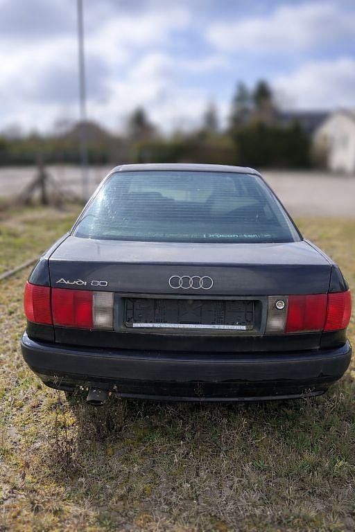 Gebraucht Audi 80 Basis 90 PS (66 kW) 1992 Blau Limousine