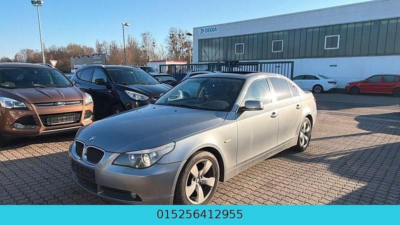 Grau Gebraucht 2004 BMW 520 Limousine | 2.300 € (Superpreis) - Bild 1/4
