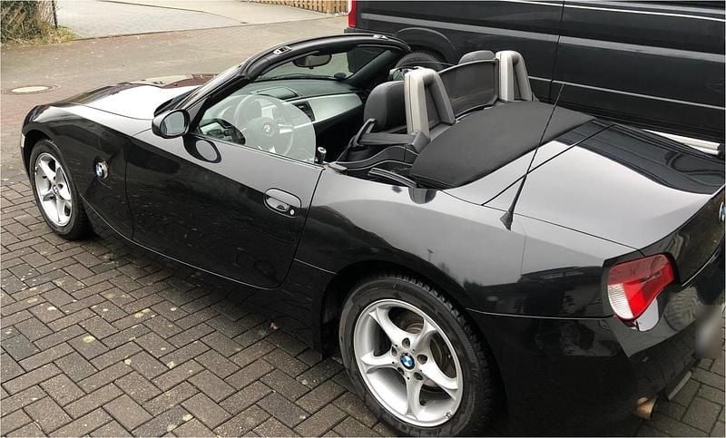 Gebraucht BMW Z4 150 PS (110 kW) 2006 Schwarz Cabrio
