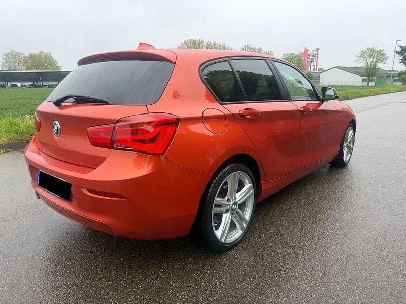 Gebraucht BMW 118 Advantage 136 PS (100 kW) 2017 Orange Kleinwagen
