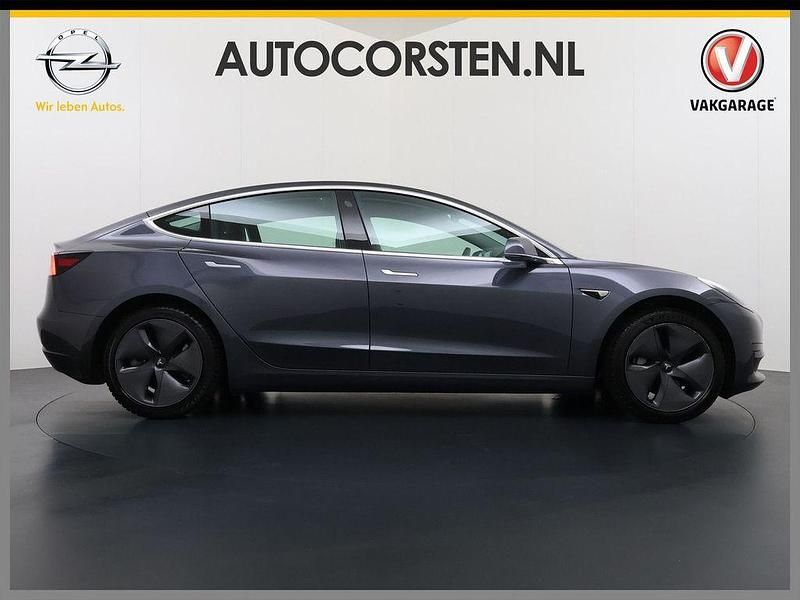 Gebraucht Tesla Model 3 Standard Range Plus 239 kW (325 PS) 2020 Grau Limousine