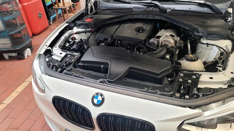 Gebraucht BMW 116 136 PS (100 kW) 2014 Weiß Kleinwagen