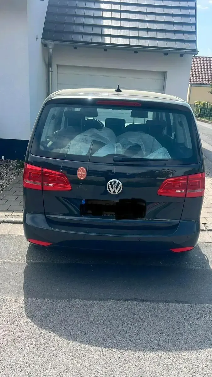 Gebraucht VW Touran 105 PS (77 kW) 2015 Schwarz Van / Kleinbus