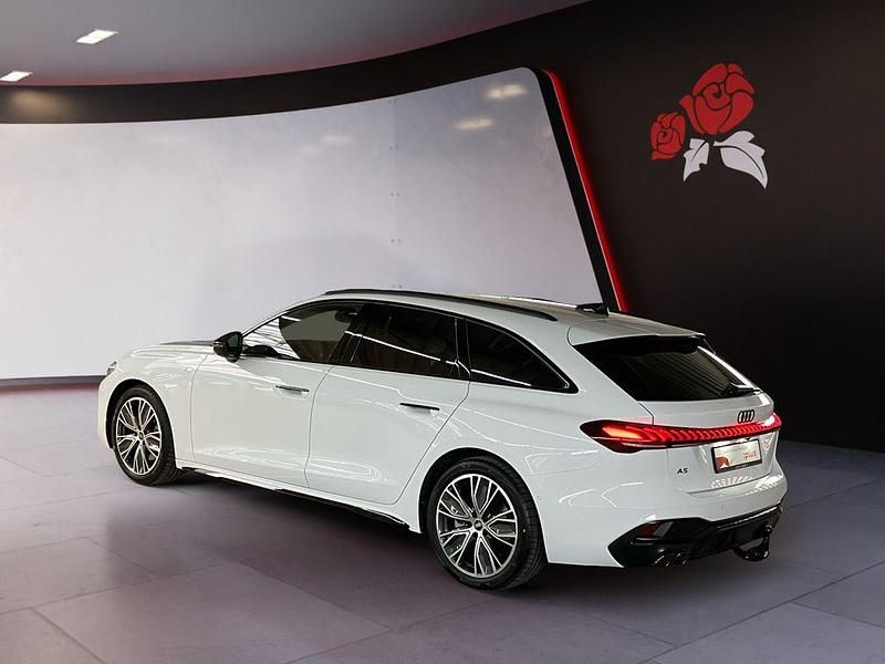 Gebraucht Audi A5 S-Line 204 PS (150 kW) 2025 Arkonaweiß Coupé