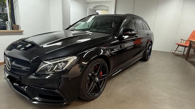 Schwarz Gebraucht 2017 Mercedes C63S AMG AMG Kombi | 42.500 € (Superpreis) - Bild 1/4