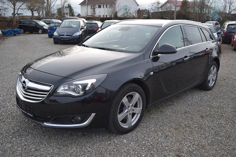 Gebraucht Opel Insignia Innovation 163 PS (119 kW) 2015 Schwarz Kombi