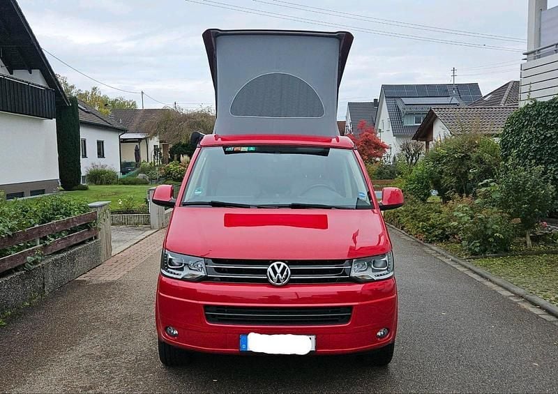 Gebraucht VW California Comfortline 179 PS (131 kW) 2015 Rot Van