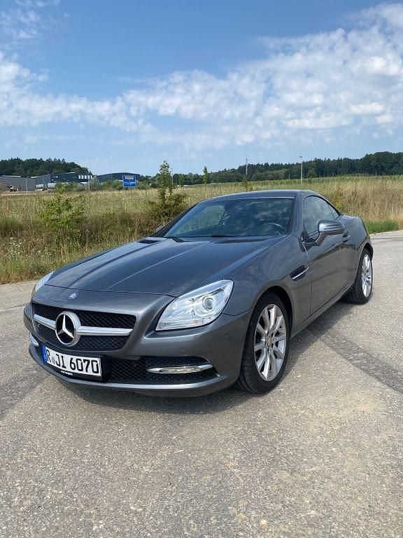 Gebraucht Mercedes SLK200 184 PS (135 kW) 2015 Grau Cabrio