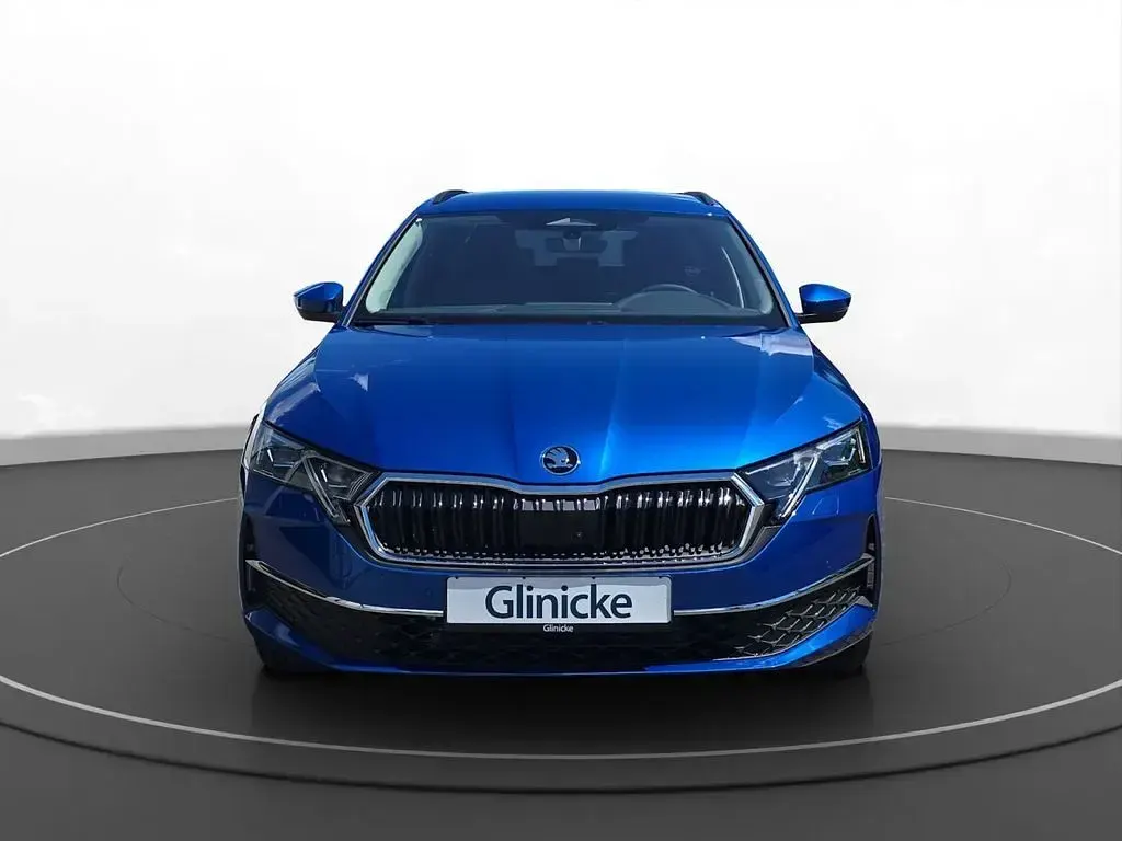 Neu Skoda Octavia 150 PS (110 kW) 2026 Blau Kombi