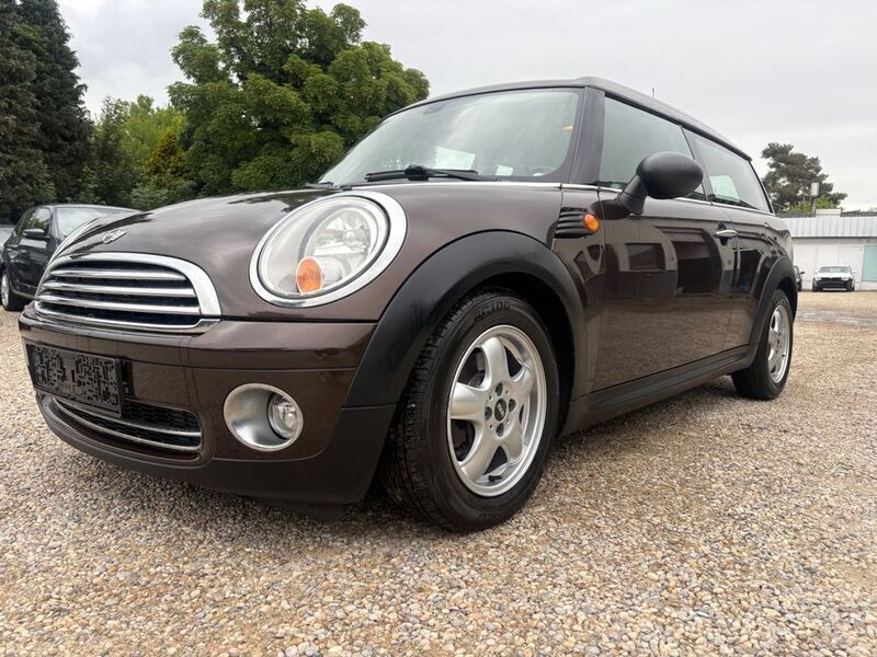 Braun Gebraucht 2009 Mini One Clubman Kombi | 2.450 € (Guter Preis) - Bild 1/4