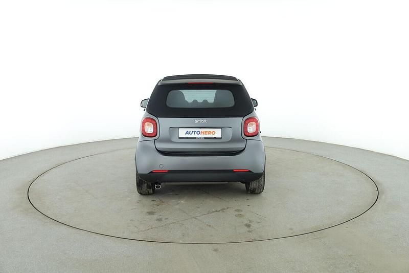 Gebraucht Smart ForTwo Cabrio Basis 90 PS (66 kW) 2017 Grau Cabrio
