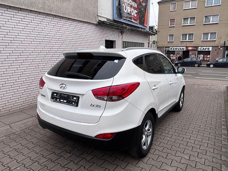 Gebraucht Hyundai ix35 Comfort 135 PS (99 kW) 2012 Weiß SUV