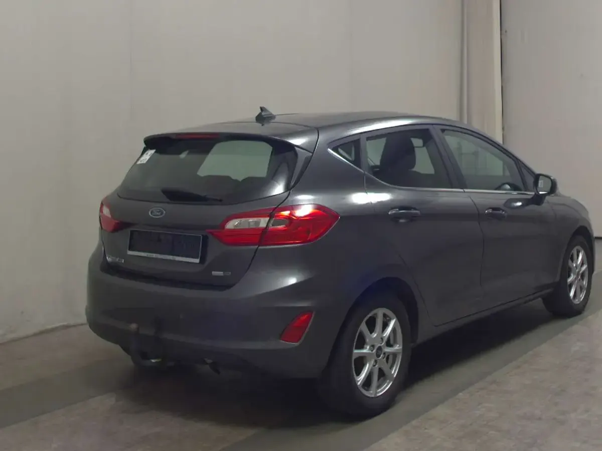 Gebraucht Ford Fiesta Titanium 125 PS (91 kW) 2021 Grau Kleinwagen