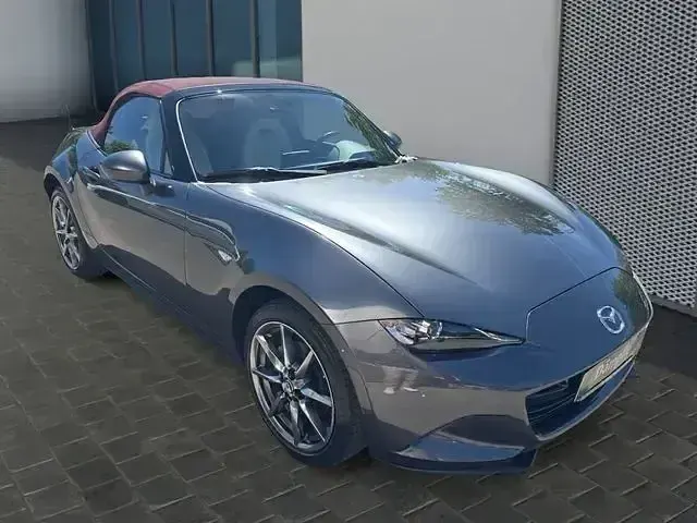 Gebraucht Mazda MX5 Ad'Vantage 184 PS (135 kW) 2021 Matrixgrau metallic Cabrio