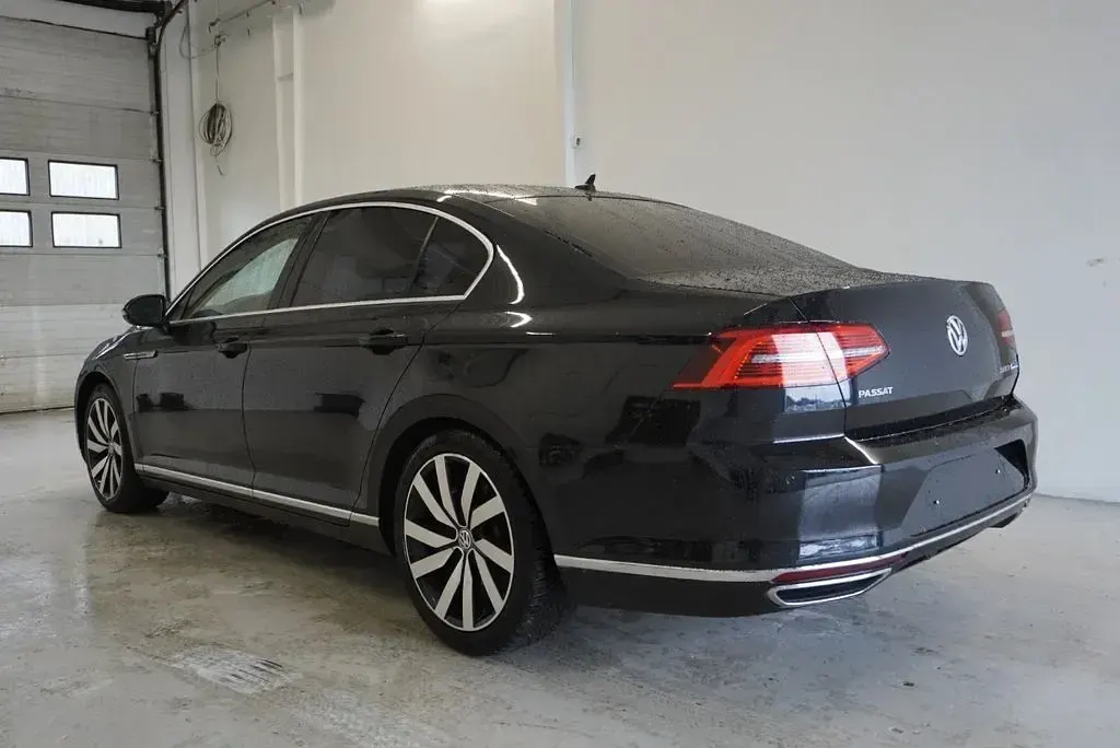 Gebraucht VW Passat 220 PS (161 kW) 2017 Schwarz Limousine