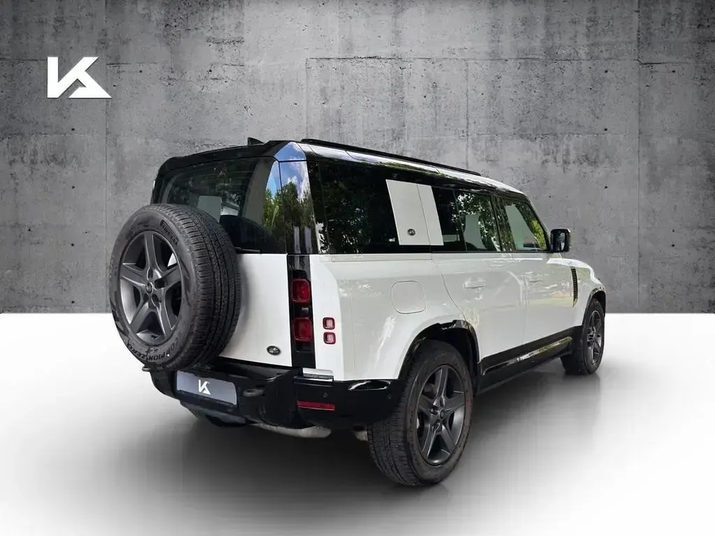 Gebraucht Land Rover Defender SE Dynamic 200 PS (147 kW) 2023 Fuji white SUV