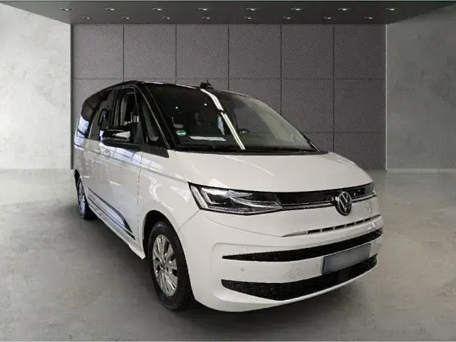 Gebraucht VW Multivan Edition 150 PS (110 kW) 2023 Candyweiß Van / Kleinbus